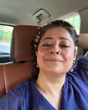 Sheeba Chaddha Instagram - Film shoot wrapped in Bareilly. Driving to Delhi to catch flight bk to Bombay and you have some extra time and you go to your school 💜 
sigh .  And nothing has changed ( except the beautiful exposed brick structure we grew up with has now been painted . Blah ) .

You are amazed how spaces over decades can still be so same . And then you are amazed how much you have changed . Or have you .. 

Not one for nostalgia but still nostalgiased 😌💜
That dull ache of bachpan , alive yet irretrievable

#carmelconventhighschool 
#backbencher😂
#life