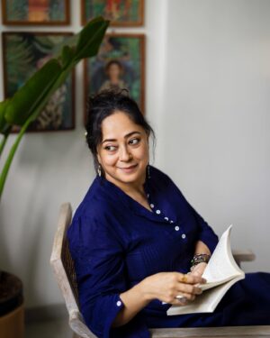 Sheeba Chaddha Instagram - Evenings in Mumbai have a certain magic, especially when spent shooting the ethereal @sheeba.chadha at her home. With the setting sun casting a natural spotlight, we conversed about her riveting roles from ‘Badhaai Do’ to ‘Mirzapur’ - a tableau of tales as rich as her filmography. A few quick portraits, a glass of refreshing nimbu paani, and her powerful presence in front of the lens was all it took to create portraits as effortless and captivating as her performances. Honoured to capture the person behind the characters I’ve long admired.

#CapturedOnCanon with a @canonindia_official EOS R5 

#arjunkamathphotography #portraitphotography #portrait #sunset #naturallight #nofilter #actress #beautiful #smile #love #SheebaChaddha #artist #amazing #vibewithcanon #DoGreatWithCanon #canwithcanon #MentorsInFocus #EOSMaestro #instagood #instamood #instagram #igers