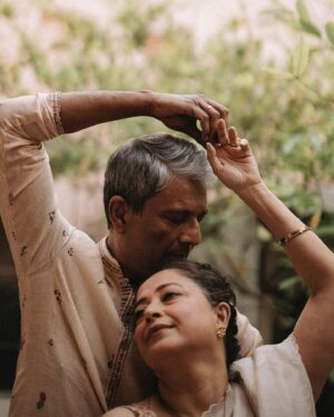 Sheeba Chaddha Instagram - #TouchéTorani

A cocktail of festive ensembles for perfects pairs. We’ve always focused on clothing with an inclusive approach for the entire family. Our foray into menswear and kidswear was also a step in that direction

Discover the romance with handcrafted Torani looks for Him & Her for intimate weddings. A personally Curated series of complementing pair-ups for couples.

U N V E I L I N G
Rafu // a patch on the fabric of love

🏬 𝐍𝐨𝐰 𝐈𝐧 𝐒𝐭𝐨𝐫𝐞𝐬 - 𝐃𝐞𝐥𝐡𝐢, 𝐊𝐡𝐚𝐧 𝐌𝐚𝐫𝐤𝐞𝐭 
🛍 𝐒𝐇𝐎𝐏 𝐎𝐍𝐋𝐈𝐍𝐄 𝐰𝐰𝐰.𝐭𝐨𝐫𝐚𝐧𝐢.𝐢𝐧
📞 𝐂𝐚𝐥𝐥 𝐮𝐬 𝐨𝐧  𝟗𝟏 𝟖𝟕𝟎𝟎𝟗 𝟔𝟗𝟏𝟓𝟗 |  𝟗𝟏 𝟗𝟑𝟏𝟎𝟓 𝟔𝟔𝟎𝟓𝟔
📧 𝐦𝐚𝐢𝐥 𝐮𝐬 𝐨𝐧 𝐨𝐫𝐝𝐞𝐫𝐬@𝐭𝐨𝐫𝐚𝐧𝐢.𝐢𝐧

Photography @vanshvirmani

#ToraniIndia #Rafu #ToraniCouple