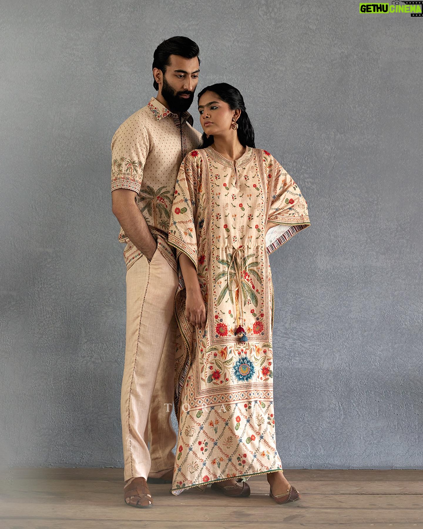 Sheeba Chaddha - 8.6K Likes - #TouchéTorani
A cocktail of festive ensembles for perfects pairs. We’ve always focused on clothing with an inclusive approach for the entire family. Our foray into menswear and kidswear was also a step in that direction
Discover the romance with handcrafted Torani looks for Him & Her for intimate weddings. A personally Curated series of complementing pair-ups for couples.
U N V E I L I N G
Rafu // a patch on the fabric of love
🏬 𝐍𝐨𝐰 𝐈𝐧 𝐒𝐭𝐨𝐫𝐞𝐬 - 𝐃𝐞𝐥𝐡𝐢, 𝐊𝐡𝐚𝐧 𝐌𝐚𝐫𝐤𝐞𝐭
🛍 𝐒𝐇𝐎𝐏 𝐎𝐍𝐋𝐈𝐍𝐄 𝐰𝐰𝐰.𝐭𝐨𝐫𝐚𝐧𝐢.𝐢𝐧
📞 𝐂𝐚𝐥𝐥 𝐮𝐬 𝐨𝐧 𝟗𝟏 𝟖𝟕𝟎𝟎𝟗 𝟔𝟗𝟏𝟓𝟗 | 𝟗𝟏 𝟗𝟑𝟏𝟎𝟓 𝟔𝟔𝟎𝟓𝟔
📧 𝐦𝐚𝐢𝐥 𝐮𝐬 𝐨𝐧 𝐨𝐫𝐝𝐞𝐫𝐬@𝐭𝐨𝐫𝐚𝐧𝐢.𝐢𝐧
Photography @vanshvirmani
#ToraniIndia #Rafu #ToraniCouple