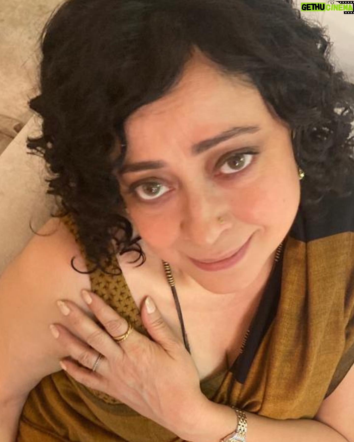 Sheeba Chaddha - 9.4K Likes - First time full wig and lens tried for #trial . Fulll Ennjoy . Thank you @shiprasinghacharya for nudging me 😘and @suparnverma for Okaying it like only he can😁
#TheTrialOnHotstar
@Kajol @senguptajisshu @alyykhanofficial @sheeba.chadha @kubbrasait @aamirali @banijayasia @adffilms @deepak30000 @rajeshchadha @banijaygroup
@Suparnverma @mrinalinni
@Shyamrathi1411 @paragdesai9
#ManishGoswami @vijay_tiwari02 @tarunimavarma @abbasdalal @hussain.dalal @gravityonme @manojsoni24 @khanolkar.ninad @sangeetsiddharthofficial @songsteering @siddharthhaldipur @theiatekchandaney @shiprasinghacharya @castingbay @ajay_kumar_pb @ashirwad_hadkar_ @priyasuhass @gauravpandey7697 @the_actor_aseem @shruti_bisht_2201 @officialsuhanijuneja_ @imanasvi @atulkumartct @suchipillai @florasaini @kirankumarkay @manyamirchandani @rahul.upadhyay06
@priyankakhimani @azazmemon_07
Saree worn for screening generously and totally last minute sent by @chidiyaaonline 🙏🤍
