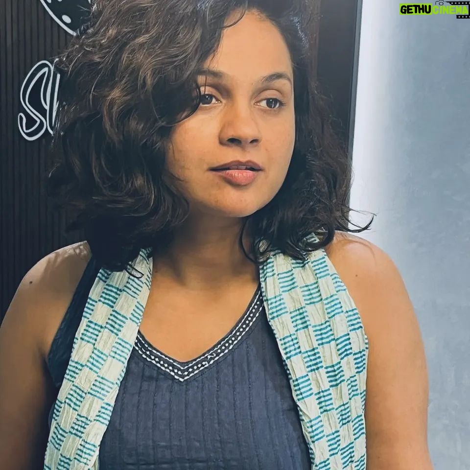 Sheetal Shetty - 4.6K Likes - I like these pictures taken without my knowledge ☺️☺️ cool candids💐