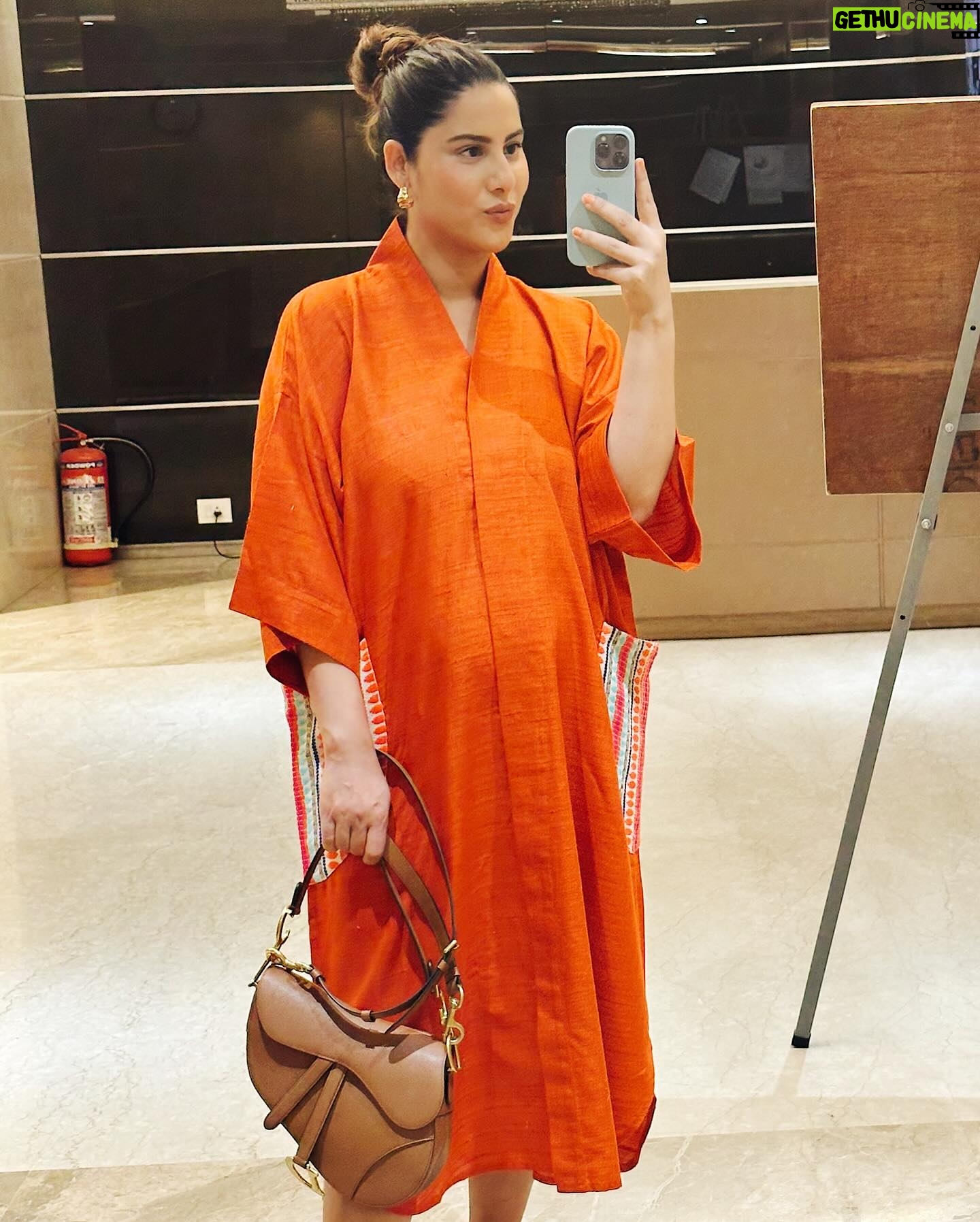 Sheetal Thakur Instagram - Stepping out after giving birth just hits different 🥺 It was my dear @yusufeye ‘s birthday 🎈✨🎂