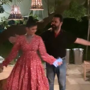 Sheetal Tiwari Instagram - Unplanned moments!

#reels #reelsinstagram #instagram #trending #viral #explore #love #instagood #explorepage #tiktok #reelitfeelit #india #follow #photography #fyp #reel #instadaily #followforfollowback #reelsvideo #likeforlikes #like #fashion #memes #foryou #reelkarofeelkaro #music #o #insta #instagramreels #ke