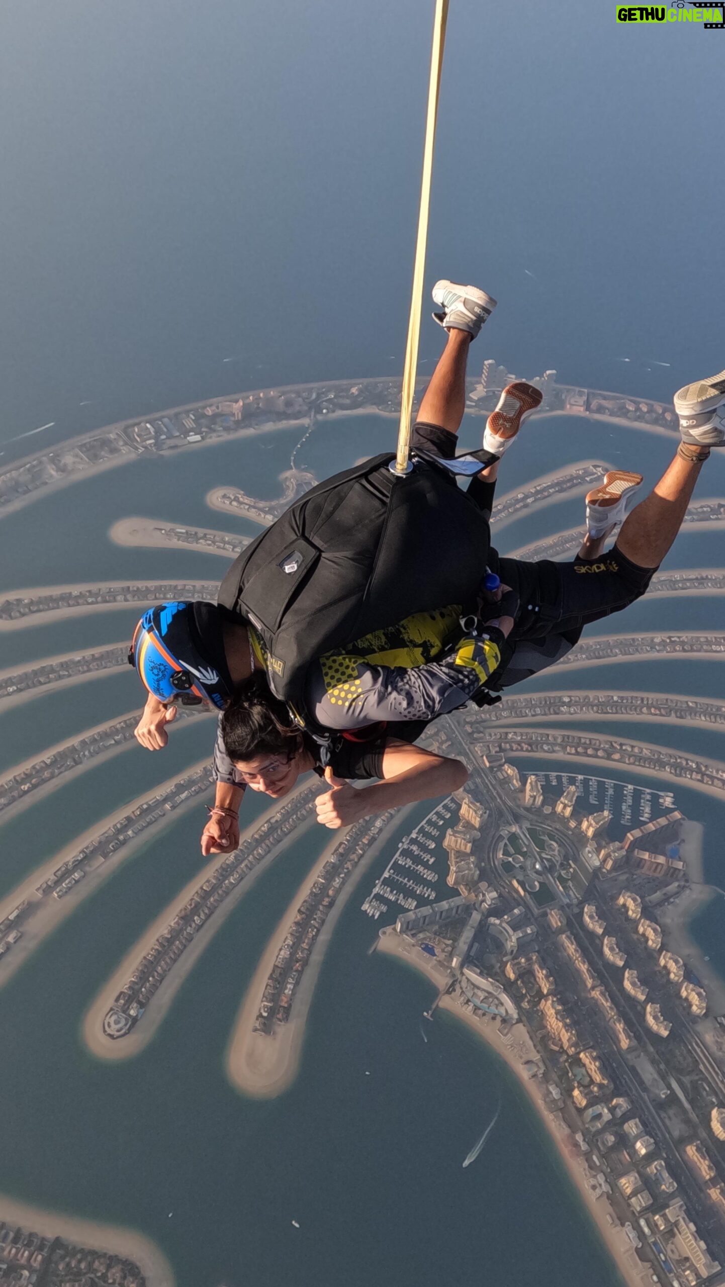 Sheetal Tiwari Instagram - Tandem SkyDive day! #birthdaygift #birthdaymonth #31stdecember - - - #skydiving #skydive #sky #gopro #skydiver #parachute #freefall #skydivinggram #adrenaline #skydivers #freefly #iloveskydiving #fly #skydivegram #adventure #extremesports #flying #skydivingposts #paraquedismo #sheetaltiwari #skydivingadventure #fun #extreme #skydivingpics