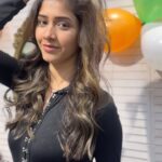 Sheetal Tiwari Instagram - As promised transition video is here from black to blonde♥️🥰 - - - - #haircolor #hair #haircut #hairstyle #hairstyles #hairstylist #global #hairdresser #hairgoals #beauty #blondehair #blonde #fashion #instahair #longhair #highlights #ashblonde #hairtransformation #behindthechair #style #makeup #haircare #salon #haircolorist #hairfashion #olaplex #ombre #hairoftheday #color #sheetaltiwari