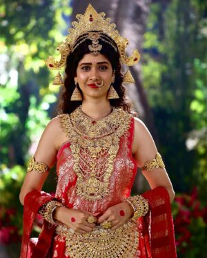 Sheetal Tiwari Instagram - My journey of Mata Lakshmi as come to an end! I will forever be grateful that I was part of Shiv Shakti, So many memories and sweet co actor I have earned from this show. As it’s said the only constant in life is Change! Step forward towards growth♥️
Thankyou entire team of Shiv Shakti for making this happen♥️ 
@sktorigins @g3gill @rahultewary @swastikproductions @sid_tewatiya @amolsurve1  @kamalmonga_ @t_leo_k @i_m_sahilansari 
Also I will miss you guys so much!!!
@subharajput @shalinivishnudev @deepak_n_bhatia @srikantdwivedi @ramyashvardhan @thepuneetvasishtha @tarunkhanna23.tk @meeraliofficiall @ketankarandenandiofficial