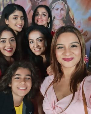 Sheetal Tiwari Instagram - Completed 200 Episodes of Shiv Shakti Show on Colors #godgrace #gratitude #🙏🏻