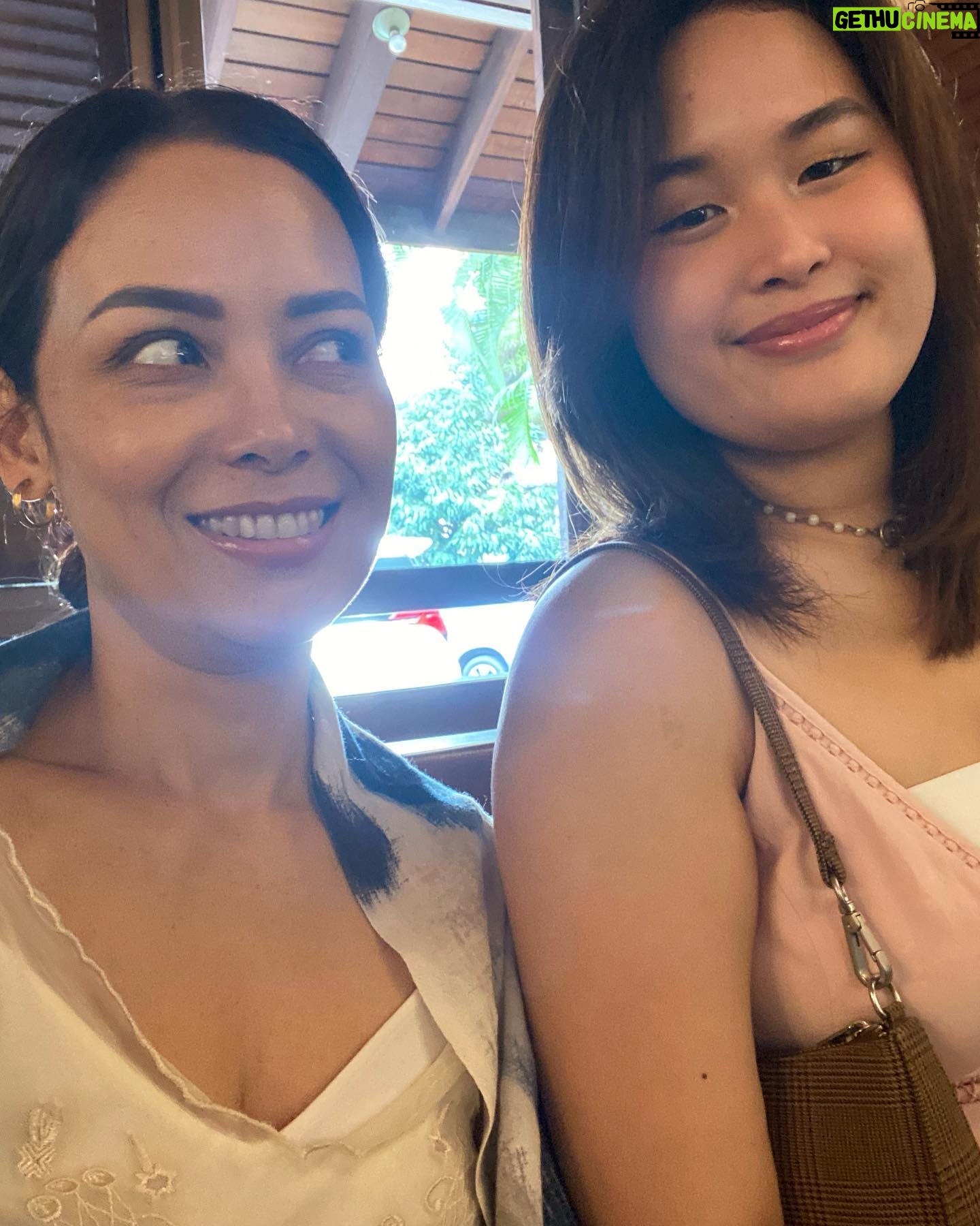 Sheila Timothy - 565 Likes - Happy birthday my dearest lea @leawanandi 🌟 i love you 😘