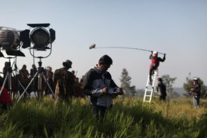 Sheila Timothy Instagram - 5 tahun lalu berkesempatan untuk bertemu dan berkarya dg orang2 hebat ini. Lebih dari 1 tahun proses dari preps sampai post, melibatkan hampir 1000 casts and crews. Salam kangen buat semua keluarga sableng 😄 #siapsablenglagi yuks 😄 @lifelikepictures @anggasasongko @vinogbastian__ @sherinasinna @marshatimothy @sarimochtan @fariz_alfarazi @yayanruhian @chan_man_ching @adrianto_sinaga @denmasipung_ics @ejstudio.official @nandagiri @ariaprayogi @nandagiri @ichsound @achmadali.s @cece_ciungwanara @ceceparifrahman @reza.hilman @aghninyhaque @tejo_teguh @happysalma @marcellsiahaans @diansidik_ @yayuunru @ruthmarini18 @hanatarue @rifnuwikana @lukmansrd @mahardikayusuf @peikaimika @semoga_happy @the_urban @agungaksara @michellawrence dan semua teman2 lainnya