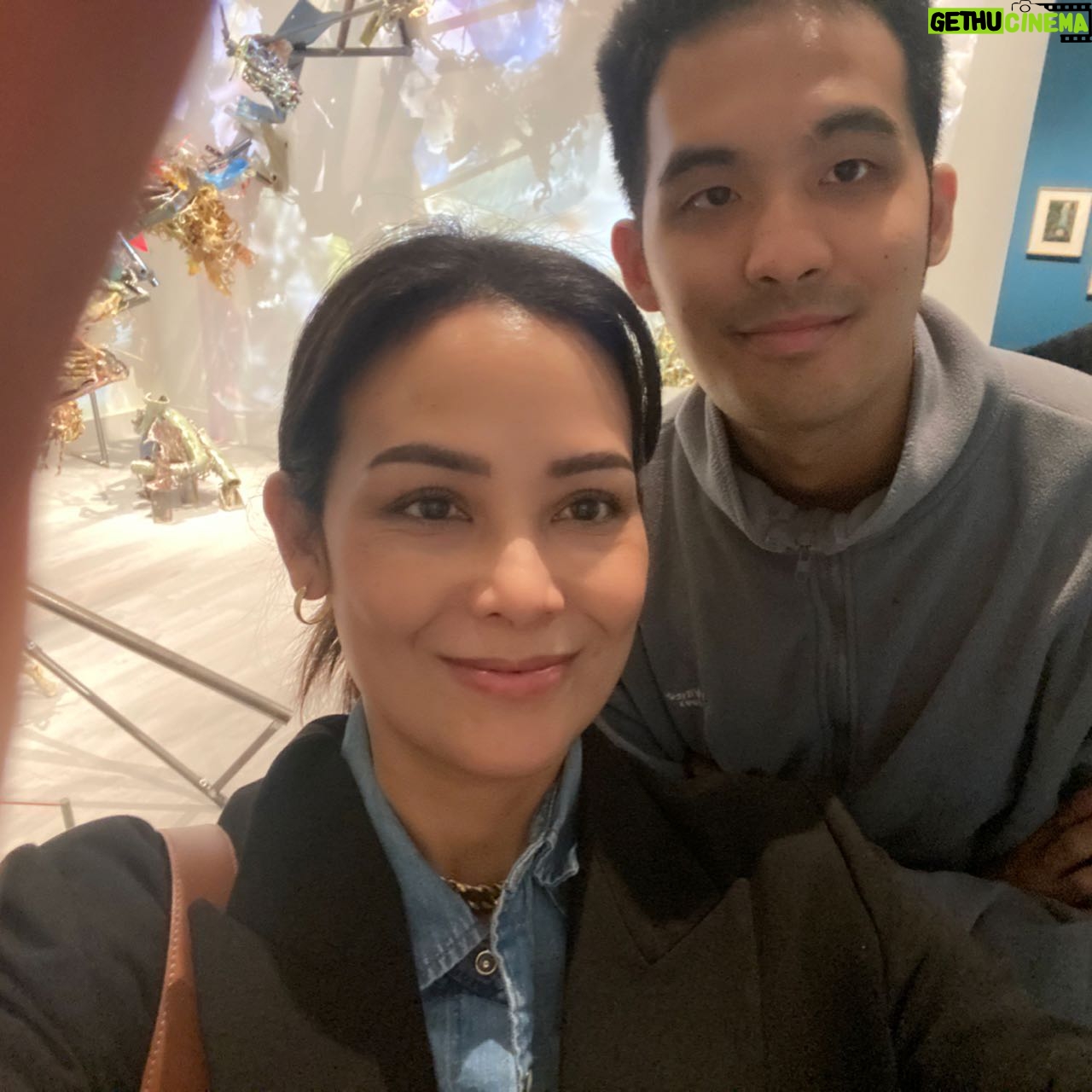 Sheila Timothy - 0.9K Likes - Ke museum bersama mama 🥰 #hokusai experience at @mfaboston
Slide 6. Yoshitomo Nara
Slide 7. Yayoi Kusama
Slide 8. John the Baptist
Slide 9. Adam & Eve
Slide10. Oysters 😍 @littlewhaleoysterbar
