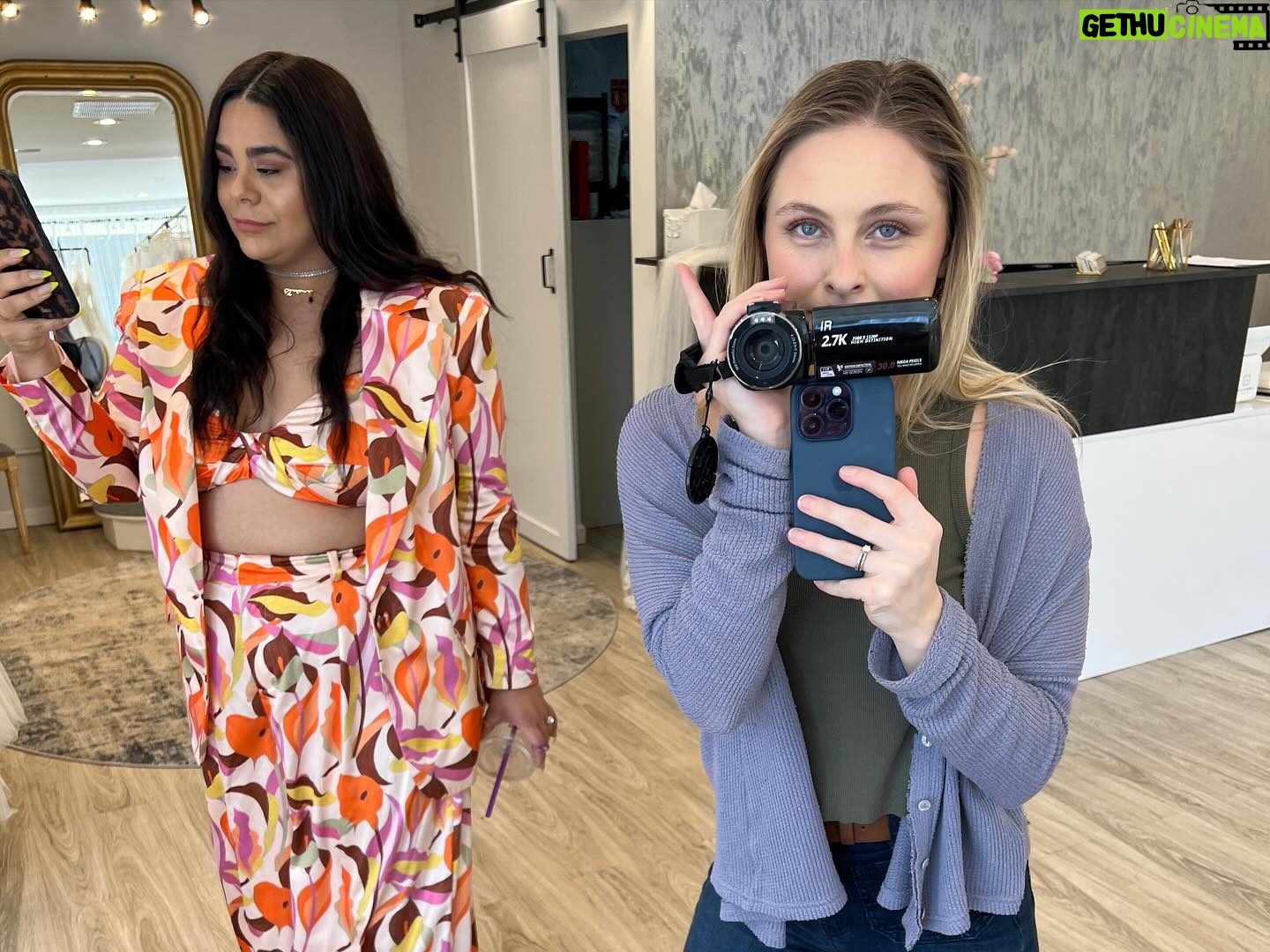 Shelby Wulfert - 614 Likes - April was celebrating Audrey’s birthday 🥳 going to the botanical gardens with my sweet Lu 🪻 book club went on a field trip to a wine bar 🍷 watching Bine try on wedding dresses and look like a princess in every single one 👰🏼‍♀️ Lu going to TX to meet our tiny new nephew Witten 💙 getting to watch my friends shine on screen at the premiere of Sid is Dead 🎬 of course more snuggles with Lando and Vic 🥰 my ears happily listening to Maddy’s new song she wrote 🎸 mom and Denise hosting a donation drive for their charity organization 👡 and a cascade of calla lilies 🌷