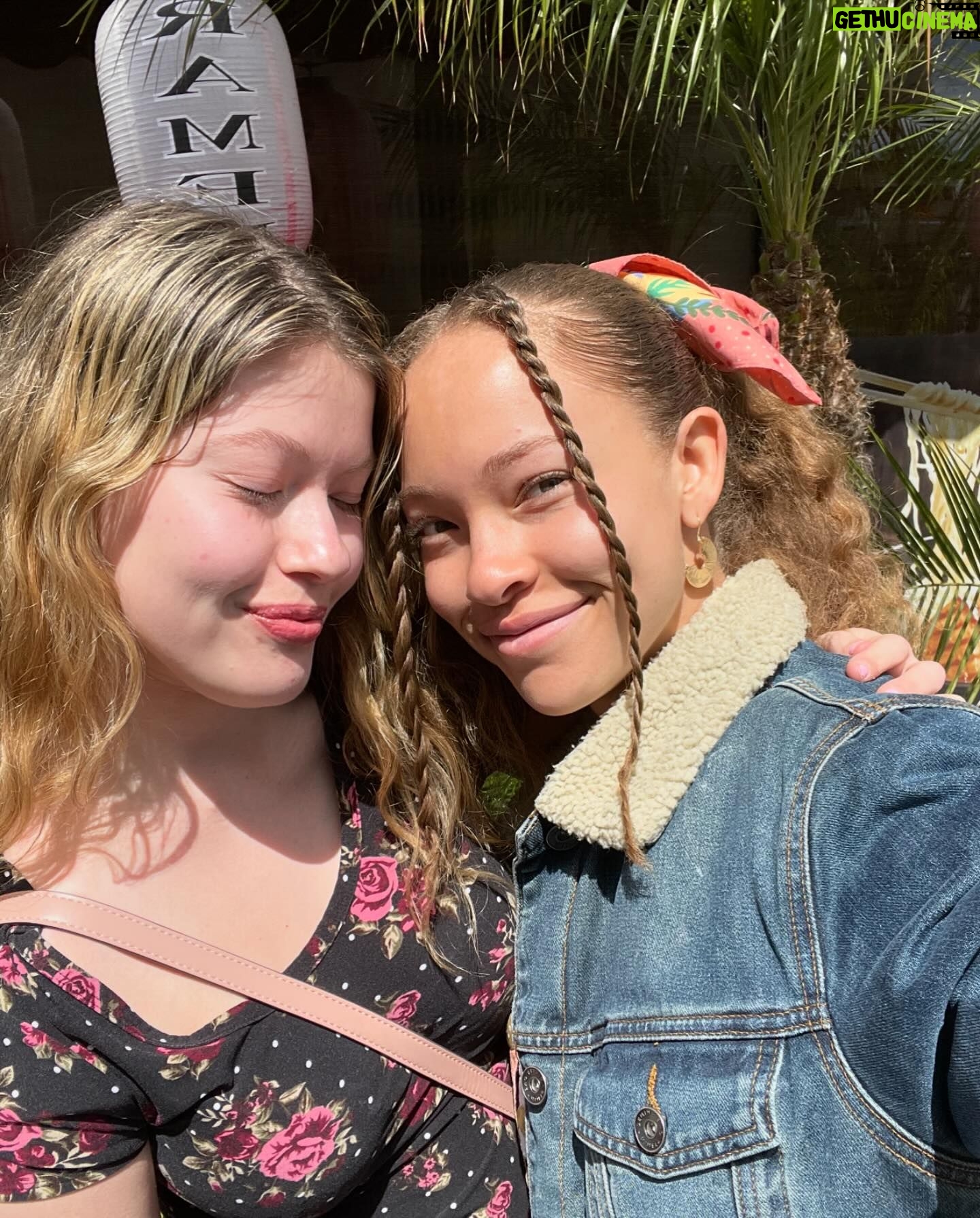 Shelby Simmons Instagram - Some moments in march 💕it’s been a busy month! Trying to learn the difference between being busy for no reason and being busy doing what I know will push me forward 😅What have yall been learning this month?!