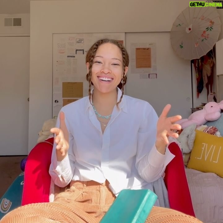 Shelby Simmons Instagram - BIBLE STUDY! In the Old Testament (Joshua 12-15) today. It was a kool reminder that God’s got a plan 🥰