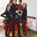Shelby Simmons Instagram – 🌟Happy Jesus’ Birth!!🌟Santa clearly had a favorite this year 👶🏽🎄