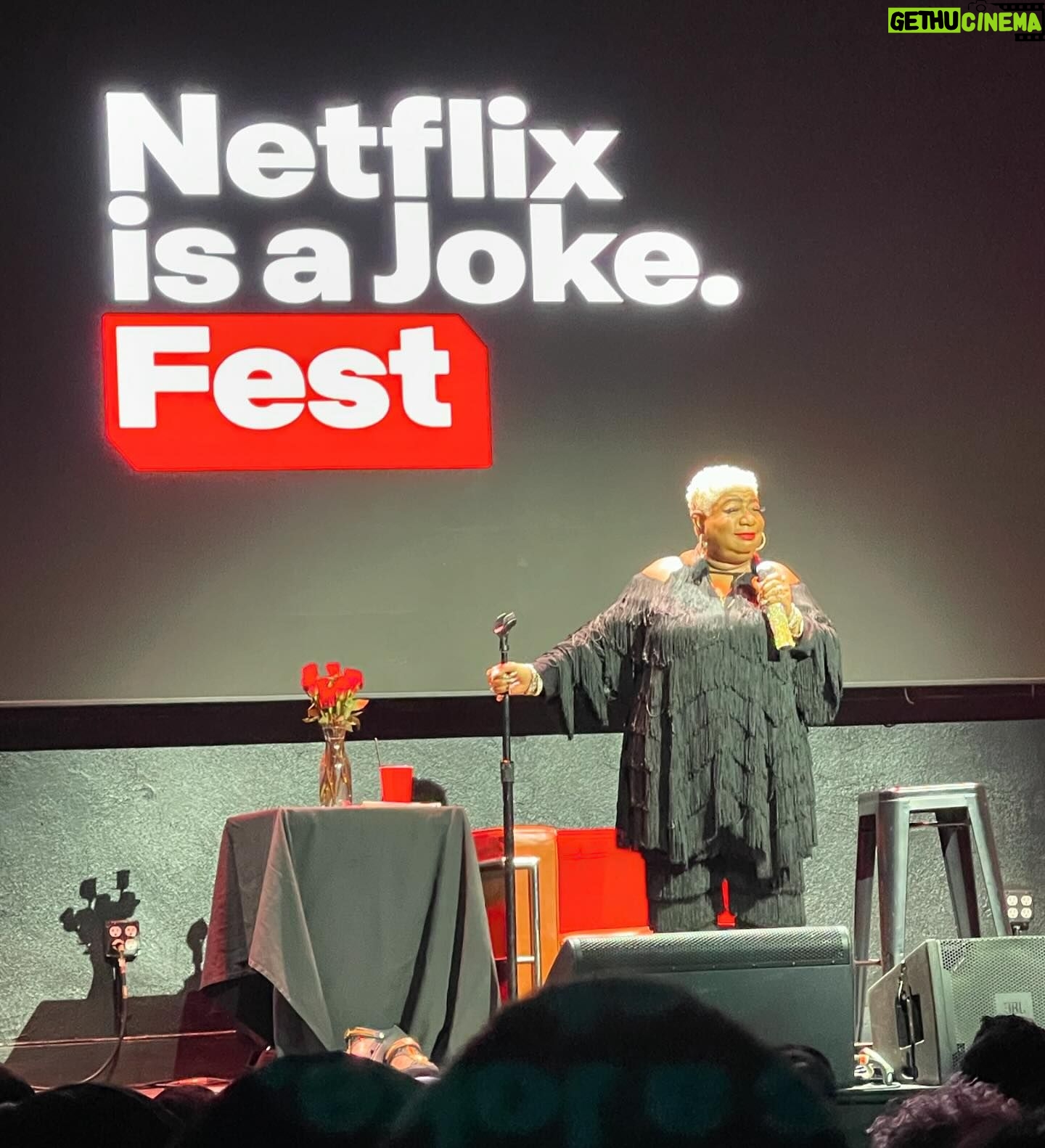 Shelby Simmons Instagram - No better way for @amconstance and I to celebrate my new booking of “A Big Bold Beautiful Journey” with Margot Robbie and Colin Farrell than going to see the greatest comedian herself, Luenell LIVE!! 💖