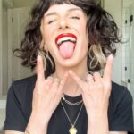 Shenae Grimes-Beech Instagram - Do you love it or hate it as much as my toddler? 🤣 Comment 💋 for lip combo links!