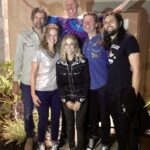Sheryl Crow Instagram - What an honor to meet the great Bill Walton at our gig in San Diego. What an amazing man, super Deadhead/music fan, one of basketball GOATS!! RIP one of a kind @billwalton ❤️