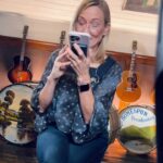 Sheryl Crow Instagram – I cannot wait to share with you the latest and last-minute addition to my album that has made me this excited (I’m SO excited). Stay tuned!