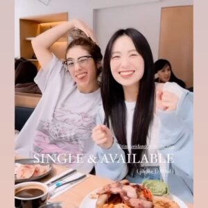Shi Shi Instagram - 活在這個時代 原本以為是慶幸 
但有時候更多不同層面的辛苦 
會讓我們緊繃 無奈 崩潰 

但
我們很勇敢 對吧 
還是有很多美好的事情 每天都等著我們 
好好的走每一步 踏實的踏
某些時候突然又會覺得 

‘今天過的好棒 好開心’
‘我原來一直都被愛著 好幸福’ 
🥹

昨天才發現 LE SSERAFIM - Easy 的歌詞很讚 跟你們分享：

다친대도, 길을 걸어, kiss me 
（就算會受傷 也走下去）
쉽지 않음 내가 쉽게 easy
（不容易的話 我讓它變簡單）

Damn, I really make it look easy 💪🏼🦾🫶🏻🩷

我們加油：） 
一起把事情變Easy

不是走捷徑，
而是真的學會 然後去克服它。 

.