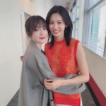 Shihori Kanjiya Instagram – 芸能界小顔選手権
暫定一位の本仮屋ユイカーーー!
ユイカと番組で一緒でしたー!
バラエティで会うユイカは何とも心強いお姉様でした♡
#日テレ #上田と女が吠える夜 #本仮屋ユイカ #映画 #オレンジランプ