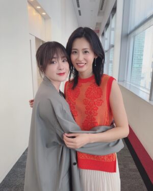 Shihori Kanjiya Instagram - 芸能界小顔選手権
暫定一位の本仮屋ユイカーーー！
ユイカと番組で一緒でしたー！
バラエティで会うユイカは何とも心強いお姉様でした♡
#日テレ #上田と女が吠える夜 #本仮屋ユイカ #映画 #オレンジランプ