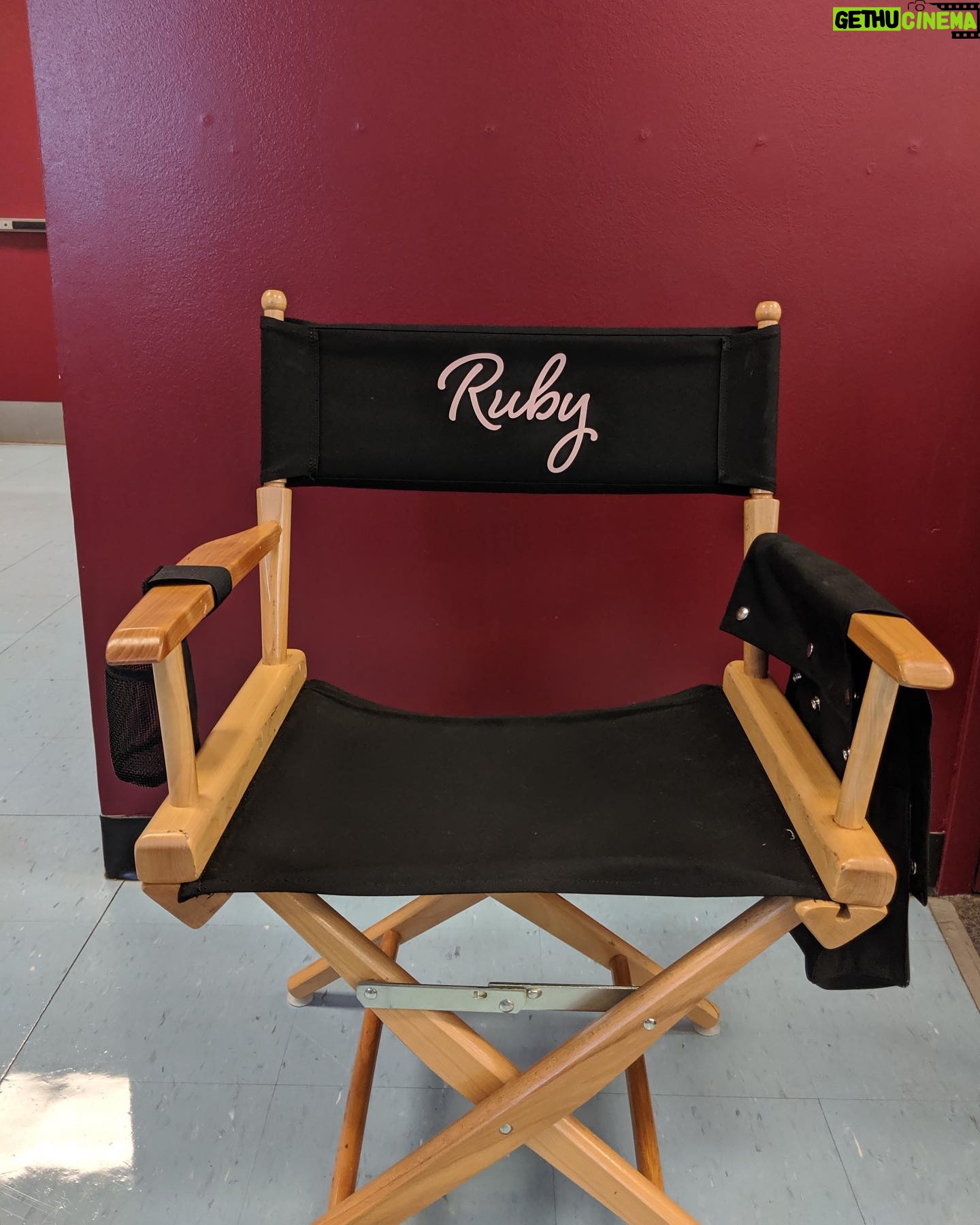 Shiloh Nelson Instagram - One year ago today we wrapped filming Feel The Beat. So thankful for that journey. I miss laughing with you girls in our set chairs. ❤️ #feelthebeatmovie #feelthebeat