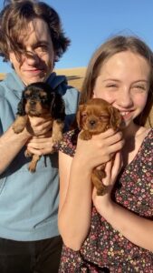Shiloh Nelson Instagram - The last puppy though 😍 😭 w/ @iamelijahnelson