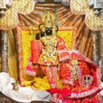 Shilpa Raizada Instagram - At Vrindavan after a success full show of RAMAYAN we went Banke Bihari Temple to receive blessings, In next few clips at Sneh Bihari Temple taking blessings of Karan Krishan Goswami ji 🙏🏻 And Last three clips from Hari Kripa Ashram 🙏🏻 Taking blessings of Shree Hari Chaitanya MahaPrabhu “Hem Bhat Maharaaj” Finally I want to Thank you @vindusingh sir for arranging VIP darshan for all of us 🙏🏻 iam so blessed 🥹 राधे राधे #radheradhe