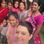 Shilpa Raizada Instagram - कुमकुम भरे कदमों से आएं मां दुर्गा आपके द्वार सुख संपत्ति मिले आपको अपार आपके लिए शुभ हो दुर्गाष्टमी का त्योहार ! दुर्गाष्टमी 2023 की शुभकामनाएं ! #durga #durgaashtami #jaimatadi #blessed #gratitude #seekingblessings #🙏🏻🥹
