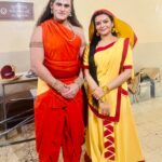 Shilpa Raizada Instagram – जय सिया राम 😊🙏🏻
हरे राम हरे राम राम राम हरे हरे
हरे कृष्णा हरे कृष्णा कृष्णा कृष्णा हरे हरे
#jaishriram #jairamjiki #jaisiyaram