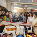 Shilpa Tulaskar Instagram - I can’t thank you enough Medhatai ❤️❤️❤️ for giving us this super start. For being our lucky charm @vishaybyshilpatulaskar .Your words of encouragement mean so much to us. 🙏🏻🙏🏻 🙏🏻 @medhakulkarni_bjp