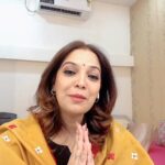 Shilpa Tulaskar Instagram - @wapra.store ने तयार केलेले कपडे एकदा तरी वापराच. भेटा प्राचीला आणि पहा त्या या प्रदर्शनामध्ये तुमच्यासाठी काय घेऊन येताहेत. डेक्कन जिमखाना क्लबहाऊस पुणे येथे 24,25,26 फेब्रुवारीला भेटूया.... @prachipramodwagh @wapra.store ❤️❤️❤️❤️ #Vishaybyshilpatulaskar #Vishay #ShilpaTulaskar #SomethingNew #Trending #waprastore