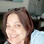 Shilpa Tulaskar Instagram – Hum to Ganga naha aaye 😊 !  Vishweshwarji ko Namaste kar aaye …aur Totu ki saiir kar aaye😉 You know Totu? 
  Also, can u guess the location?
 
Tell me in the comments if you do😂…
 
Travel… work travels and solo travels since I was 16 years of age, especially all over India ,have added gems to my experiences. Hope to share with all of you soon !  Mera Bharat mahan❤️
 #work #actors #actorslife #travels #travelstagram #web #shooting #shootlife #nightshoot