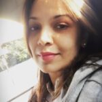 Shilpa Tulaskar Instagram - Light ♥️⭐️⭐️⭐️⭐️⭐️⭐️ ! Sometimes it has your back ✨care to turn? 😊😊