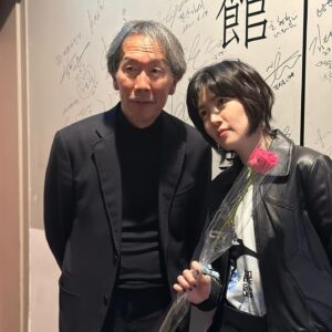 Shim Eun-kyung Instagram - 동백정원 한국 특별상영 GV 2일차
여러분 감사합니다..!!

@at9film 
@panpare2022 
@yoshihikouedaofficial 
#椿の庭
#동백정원