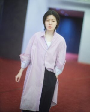 Shim Eun-kyung Instagram - @parco_shibuya_official 
@loewe 
取材を受けさせていただきました。

Photo: Yuki Kumagai
Styling: Yoshiyuki Shimazu
Hair&Make: Yoko Fuseya(ESPER)
Text: Hisako Yamazaki
Edit: RIDE Inc.
