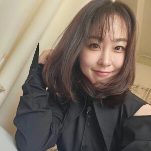Shin A-young Instagram - 🤳 🤳 🤳 🤳