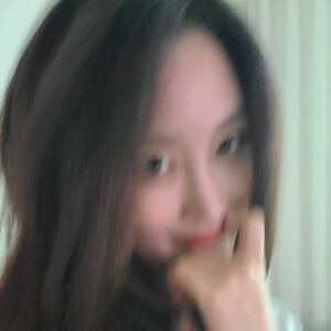 Shin A-young Instagram - 갑자기 근황

숨은 좀 찬데
잘 버티고 있습니다!
