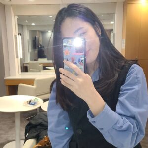Shin A-young Instagram - 🍷