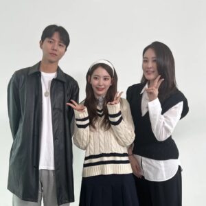 Shin A-young Instagram - 꾸라 귀여운 거 모르는 사람 없게해주세요
#겁도없꾸라 
#노답토론
오늘공개
