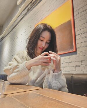 Shin A-young Instagram - ☕️