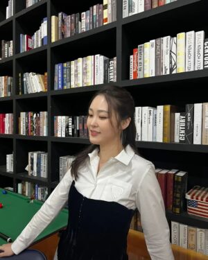 Shin A-young Instagram - Happy 🌙🎆