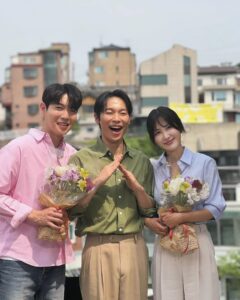 Actress Shin Dong-mi HD Instagram Photos and Wallpapers June 2024