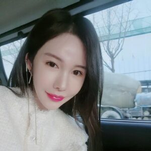 Shin Joo-ah Instagram - 저의 일상팔로우한
한살이라도어릴때 오늘 본방입니당!
만관뷰해듀세용 😘😘
오늘 29일

SBS FiL pm8시  SBS M pm9시입니당^^

#신주아#리얼예능#일상
#sbsfil#sbsm
#본방사수#💞#오늘도감사
#한살이라도어릴때