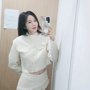 Shin Joo-ah Instagram - 저의 일상팔로우한
한살이라도어릴때 오늘 본방입니당!
만관뷰해듀세용 😘😘
오늘 29일

SBS FiL pm8시  SBS M pm9시입니당^^

#신주아#리얼예능#일상
#sbsfil#sbsm
#본방사수#💞#오늘도감사
#한살이라도어릴때