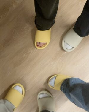 Shin Si-a Instagram - 순간순간 사랑하고 순간순간 행복하세요!
서로의 외로움에 분홍색깔 물들이며 사랑을 나누는 새해되길.
HAPPY NEW YEAR ! 🩷🐉 

( 사진첩 보며 고른 랜덤 2023 사진들이에요. 보다보니 추억이 새록새록... 2024년에도 소중한 추억 가득하길! )