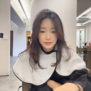 Shin Yeon-suh Instagram - ....챌린지 이렇게 하는 거 맞아요? 아니라고?🧏🏻‍♀️
