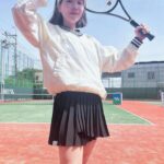 Shin Bong-sun Instagram - 봄맞이 테니스복🌻🌻🌻 땀흘리고 난후 감기 걸릴까봐 장착한 아우터도 맘에 들어😍 @game.set.match._official
