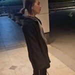 Shin Bong-sun Instagram - 먹다남은 소주 ☘️